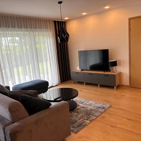 Maja Paernus Privaatse Hoovi, Sauna Ja Tasuta Parkimisega *