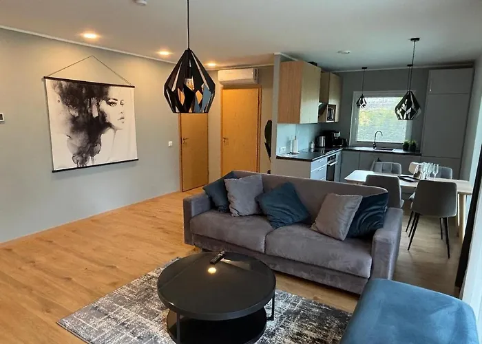 Maja Paernus Privaatse Hoovi, Sauna Ja Tasuta Parkimisega * Pärnu